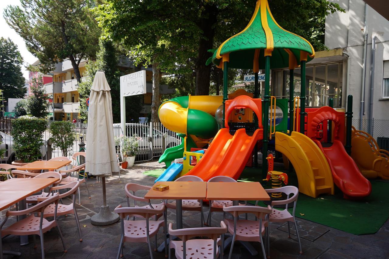 Hotel Angelus Ρίμινι Εξωτερικό φωτογραφία