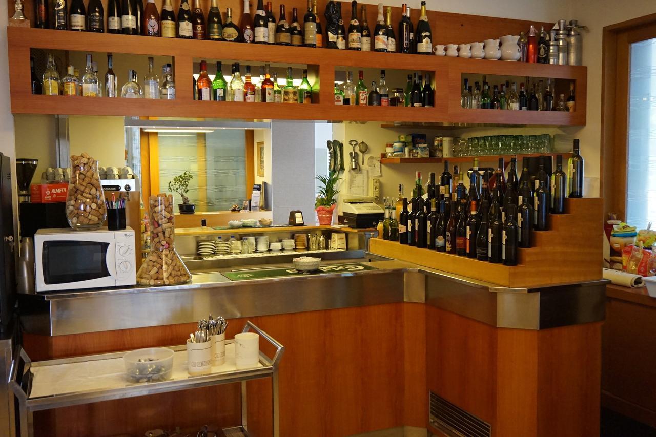 Hotel Angelus Ρίμινι Εξωτερικό φωτογραφία