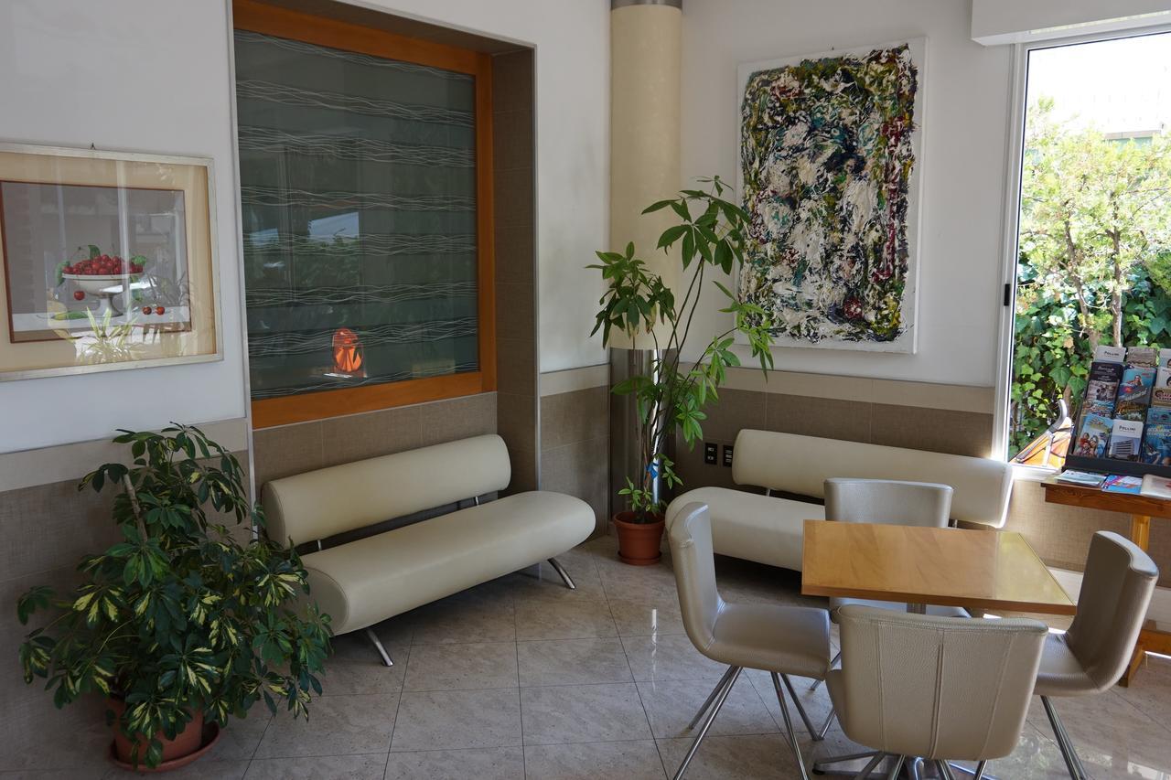 Hotel Angelus Ρίμινι Εξωτερικό φωτογραφία